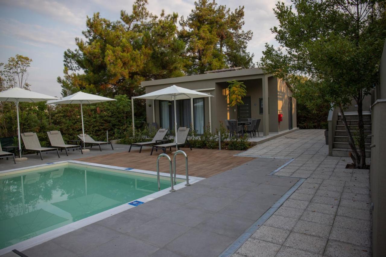 8 Boutique Suites Nea Poteidaia Exteriör bild