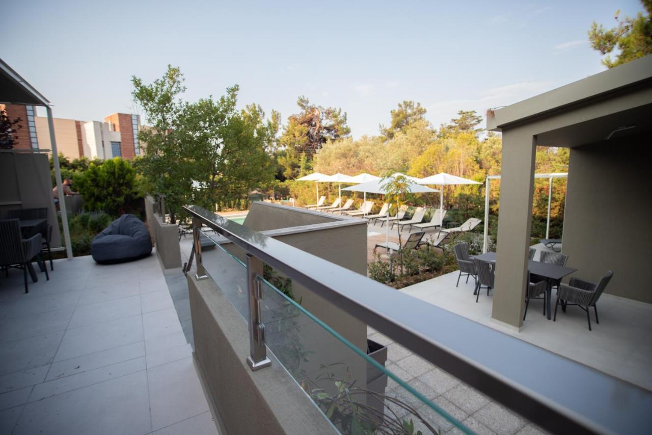 8 Boutique Suites Nea Poteidaia Exteriör bild