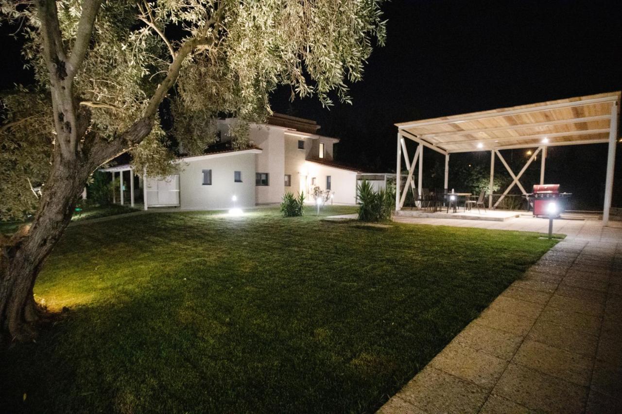 8 Boutique Suites Nea Poteidaia Exteriör bild