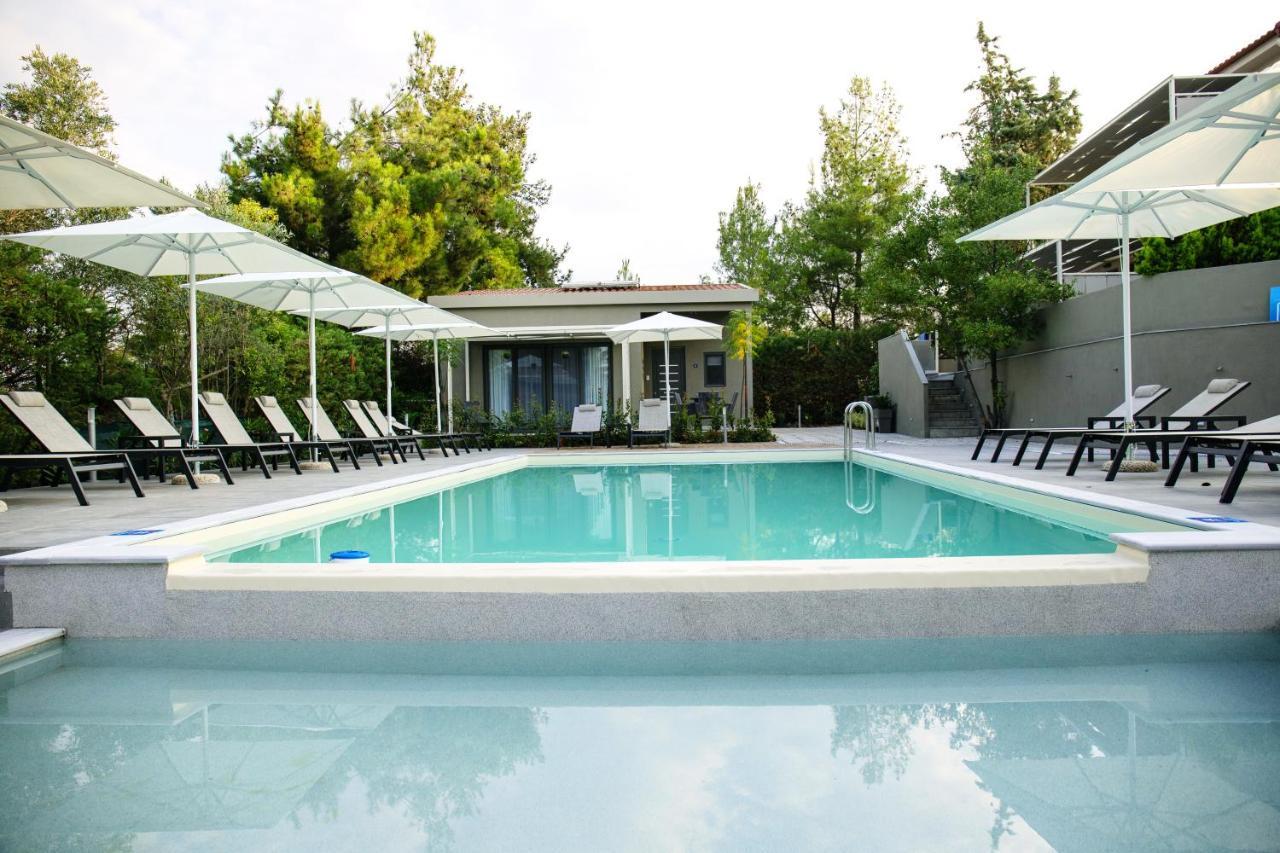 8 Boutique Suites Nea Poteidaia Exteriör bild