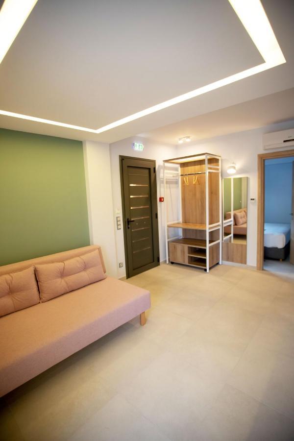 8 Boutique Suites Nea Poteidaia Exteriör bild